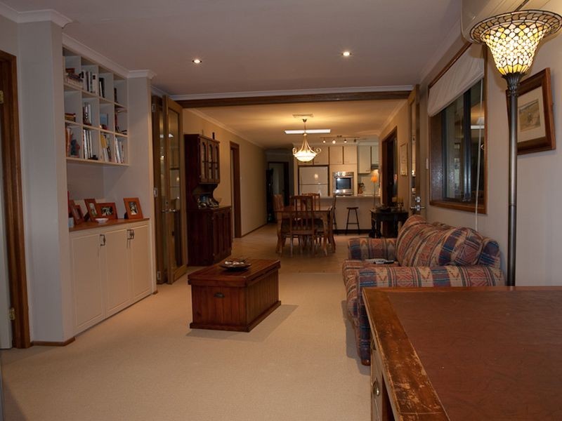 5 English Avenue, Camden South NSW 2570