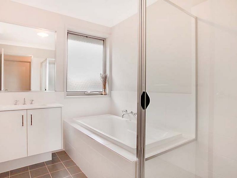 24 Aristida Circuit, Mount Annan NSW 2567
