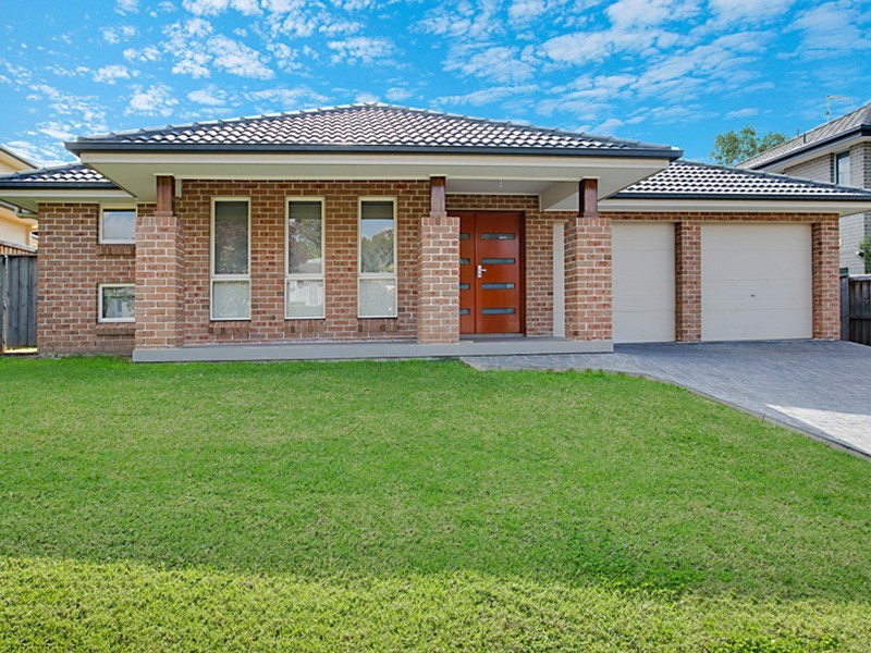 17 Bridgewater Boulevard, Camden Park NSW 2570