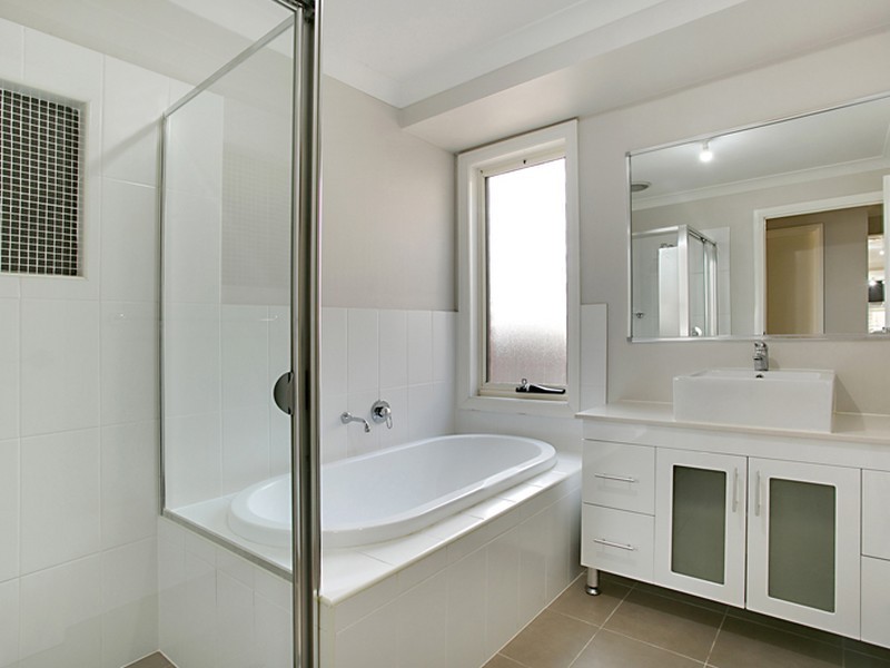 17 Bridgewater Boulevard, Camden Park NSW 2570