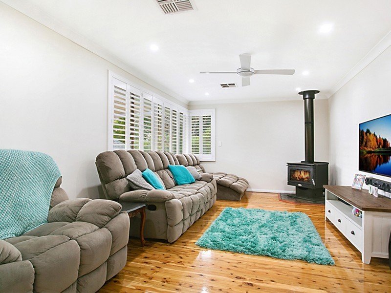 47 Elizabeth Macarthur Avenue, Camden South NSW 2570