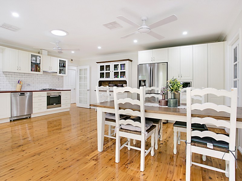 47 Elizabeth Macarthur Avenue, Camden South NSW 2570