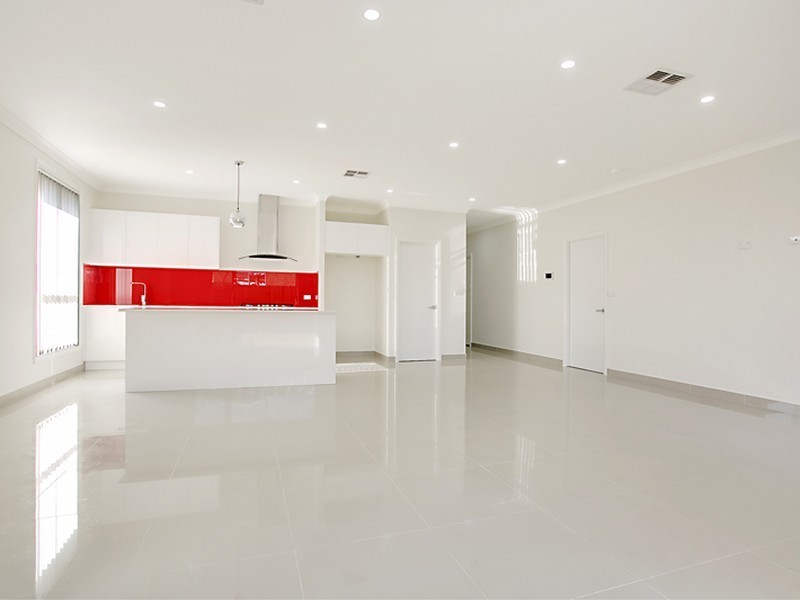 18 Parrott Street, Elderslie NSW 2570