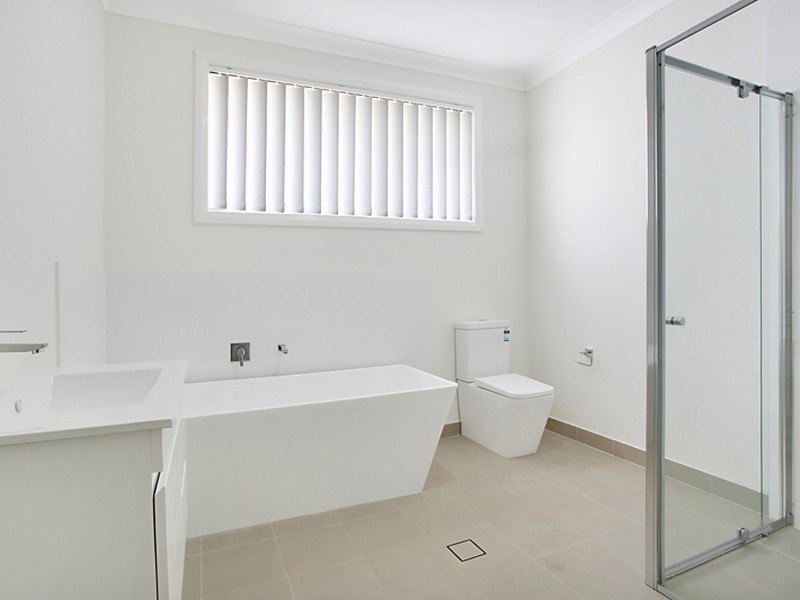 18 Parrott Street, Elderslie NSW 2570