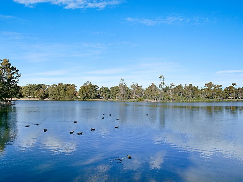 2 Lochview Crescent, Mount Annan NSW 2567