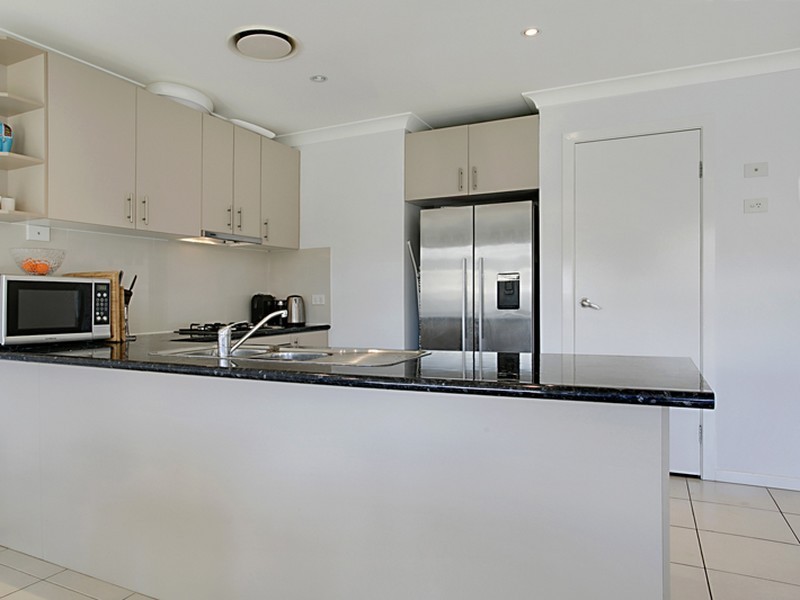 18 Montazah Street, Spring Farm NSW 2570