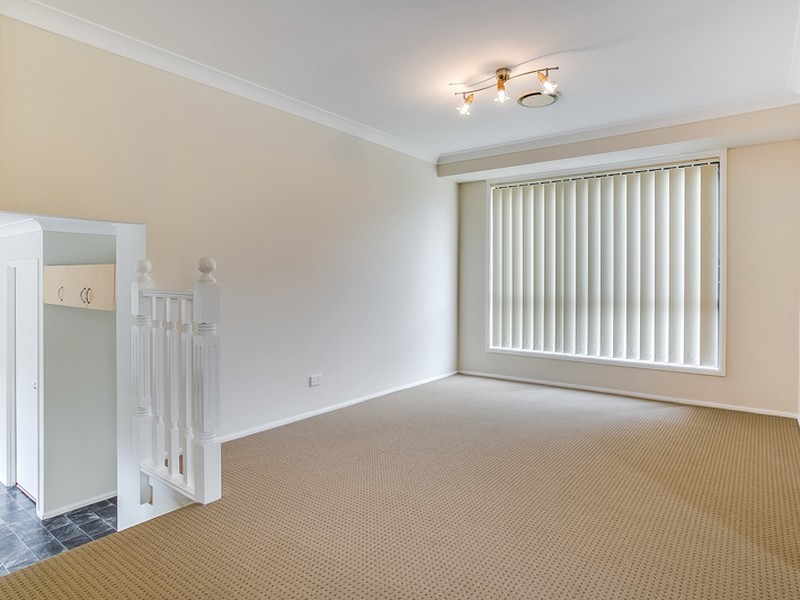 10 Saddle Close, Currans Hill NSW 2567