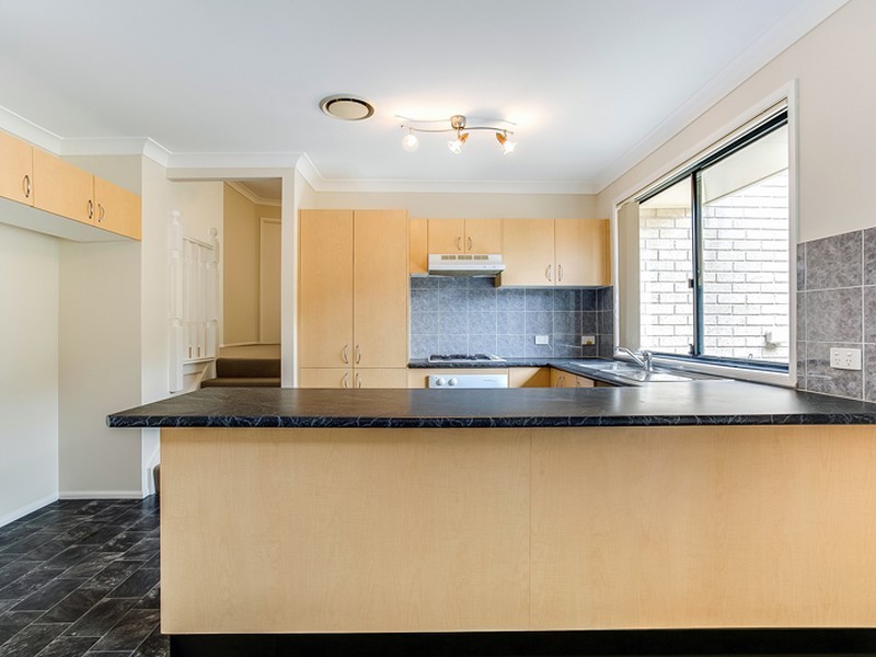 10 Saddle Close, Currans Hill NSW 2567