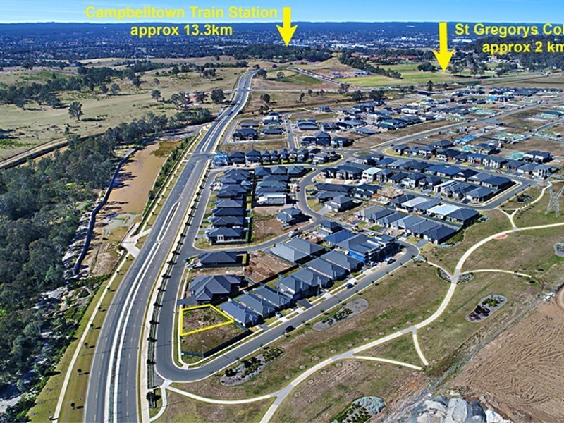 42A Oaklands Circuit, Gregory Hills NSW 2557