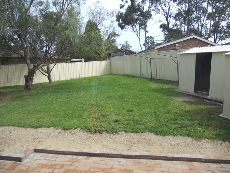 5 Woodland Crescent, Narellan NSW 2567