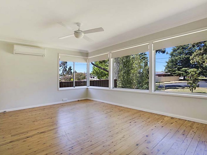 2 Cruikshank Avenue, Elderslie NSW 2570