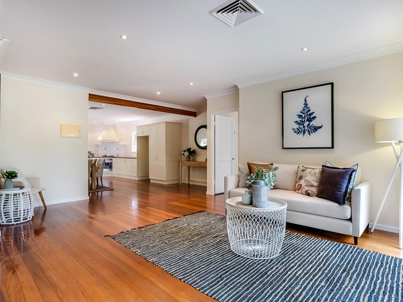 27 Martine Avenue, Camden South NSW 2570