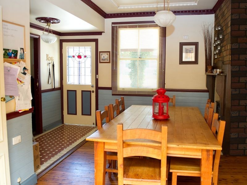 9 Church Street, Elderslie NSW 2570