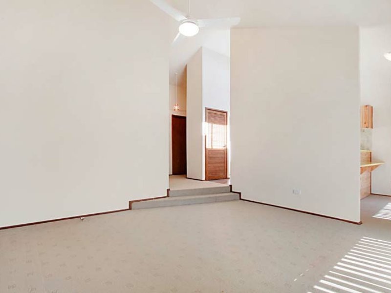 6/11 Woolpack Street, Elderslie NSW 2570