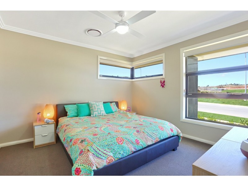 28 Austen Boulevard, Spring Farm NSW 2570