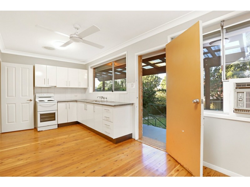 11 Marsden Avenue, Elderslie NSW 2570