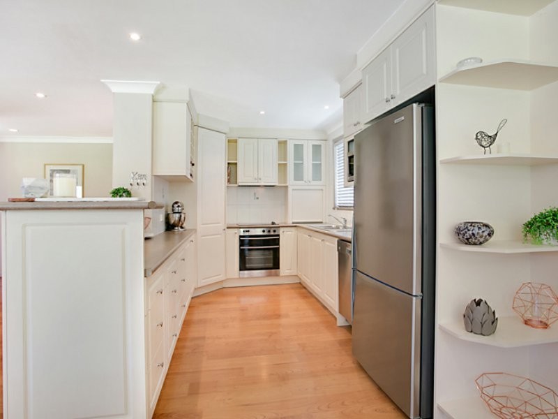 29 Berallier Drive, Camden South NSW 2570