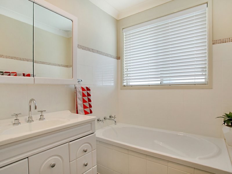 29 Berallier Drive, Camden South NSW 2570