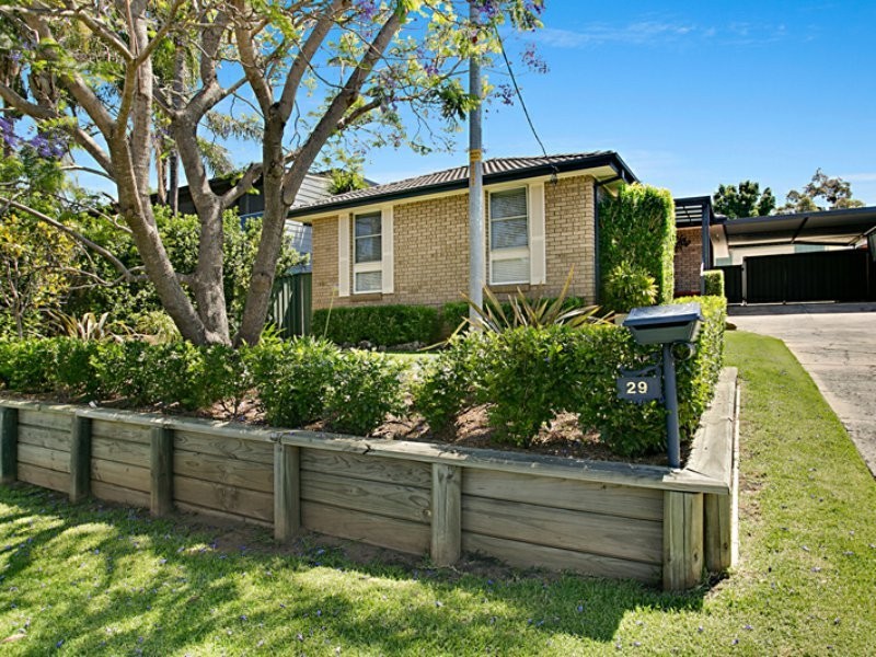 29 Berallier Drive, Camden South NSW 2570