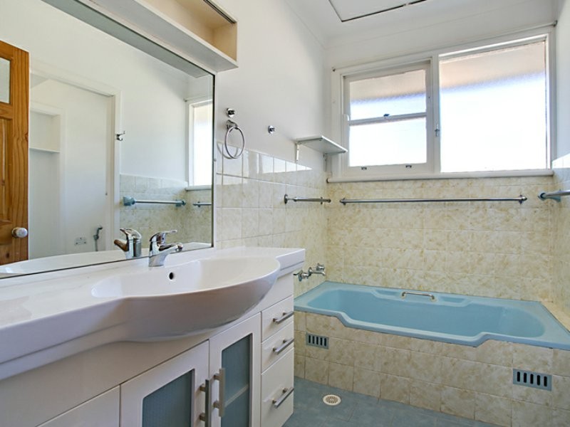 94 Pindari Avenue, Camden NSW 2570