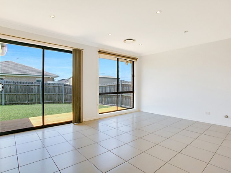 18 Montazah Street, Spring Farm NSW 2570