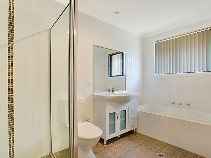 18 Montazah Street, Spring Farm NSW 2570