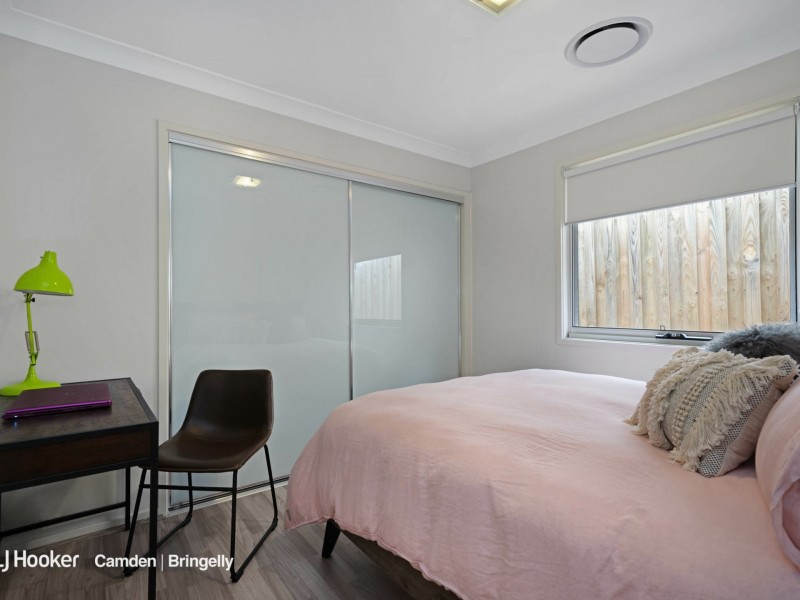 22 Jackson Crescent, Elderslie NSW 2570