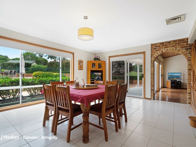 28 Sickles Drive, Grasmere NSW 2570