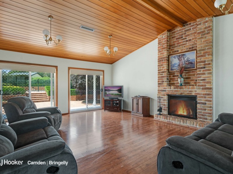 28 Sickles Drive, Grasmere NSW 2570