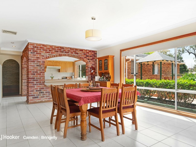 28 Sickles Drive, Grasmere NSW 2570