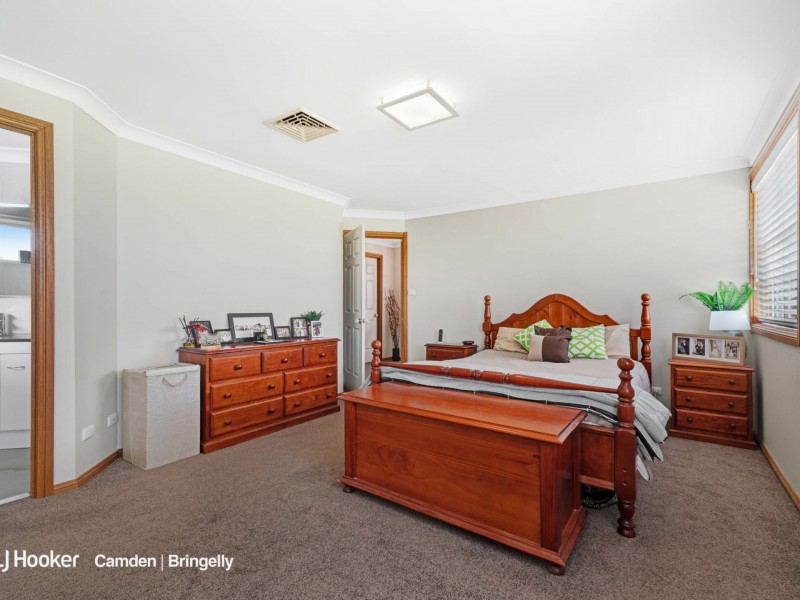 28 Sickles Drive, Grasmere NSW 2570