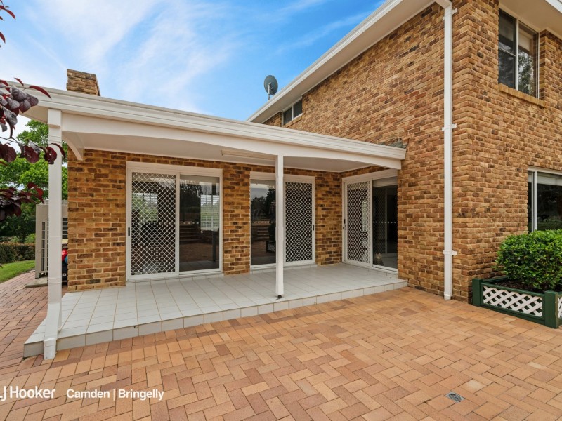 28 Sickles Drive, Grasmere NSW 2570