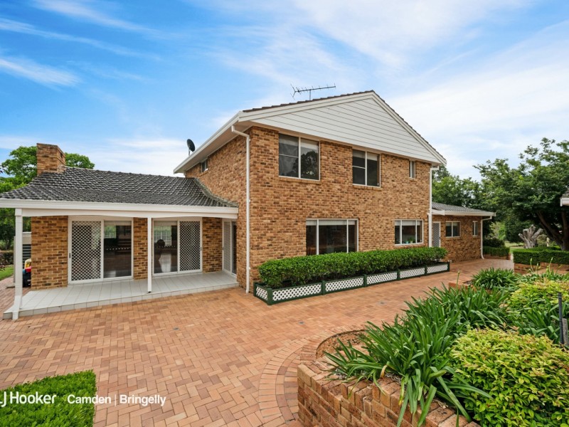 28 Sickles Drive, Grasmere NSW 2570