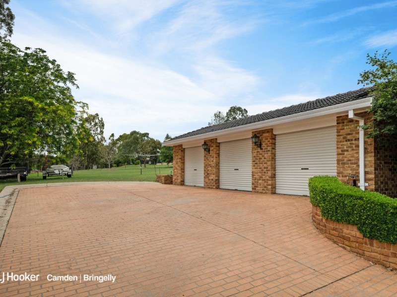 28 Sickles Drive, Grasmere NSW 2570