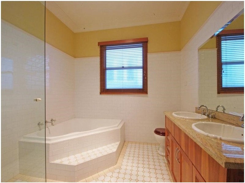 19 Chellaston Street, Camden NSW 2570