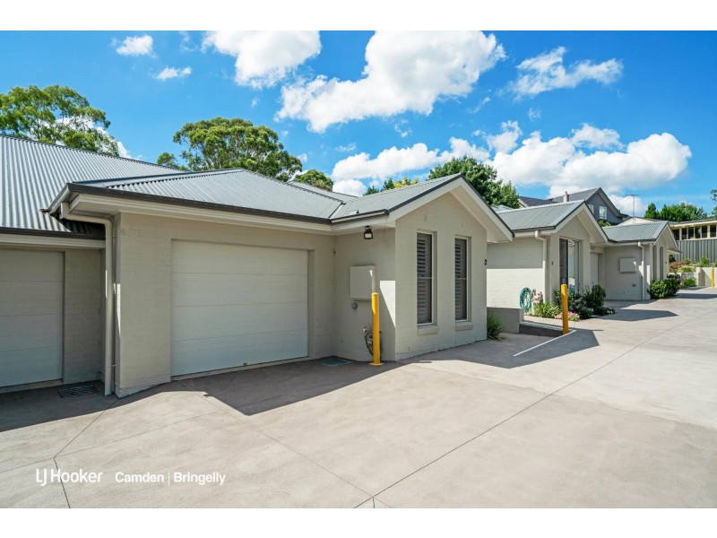 2/27 Elizabeth Macarthur  Avenue, Camden South NSW 2570