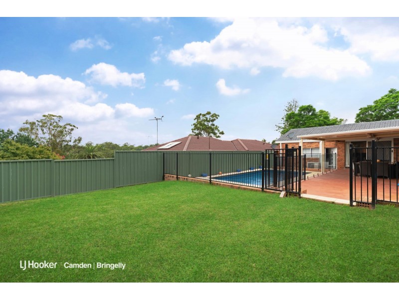 8 Mccall Avenue, Camden South NSW 2570