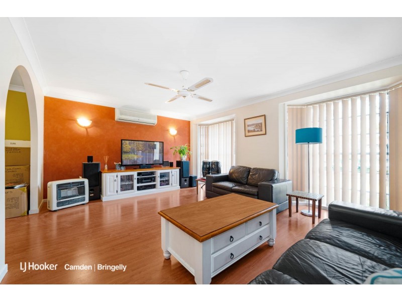 8 Mccall Avenue, Camden South NSW 2570