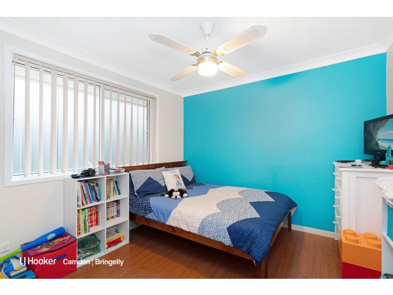 8 Mccall Avenue, Camden South NSW 2570