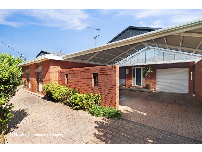 9 Larnach Place, Elderslie NSW 2570