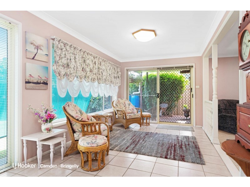 9 Larnach Place, Elderslie NSW 2570