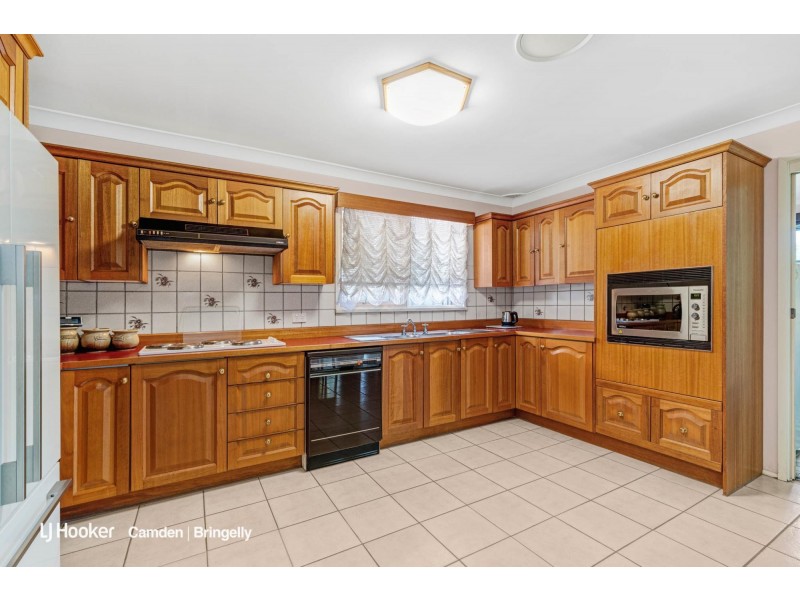 9 Larnach Place, Elderslie NSW 2570