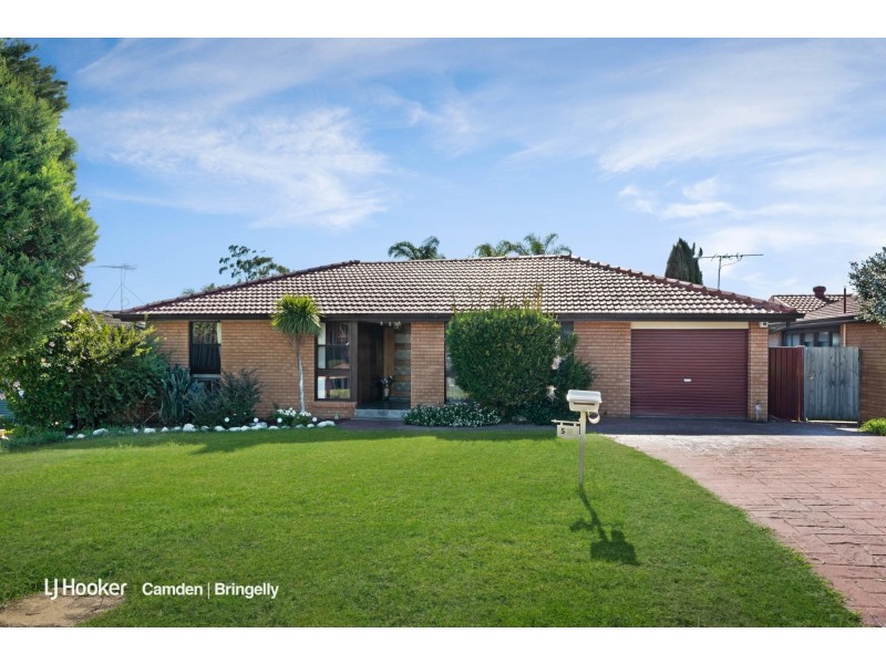 58 Pinaroo Crescent, Bradbury NSW 2560