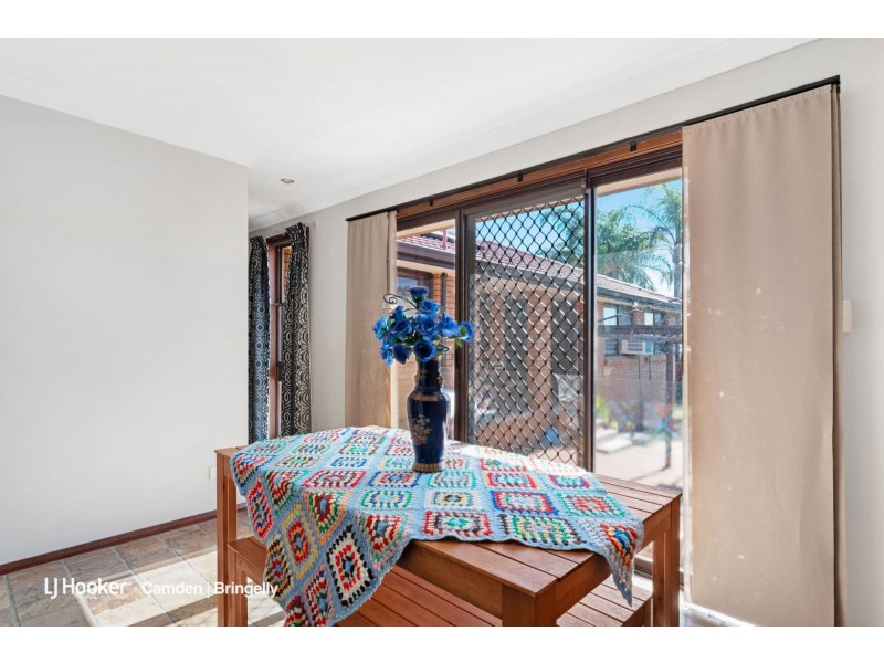 58 Pinaroo Crescent, Bradbury NSW 2560