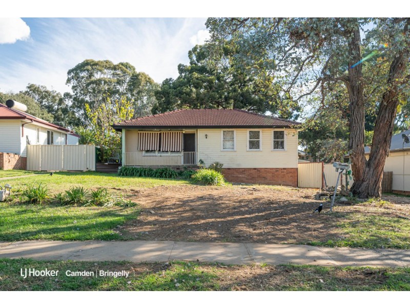 7 Coolalie Avenue, Camden South NSW 2570