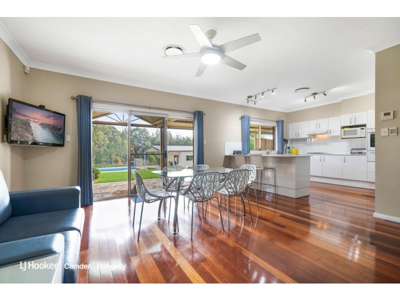 12 Pepperfields Place, Grasmere NSW 2570