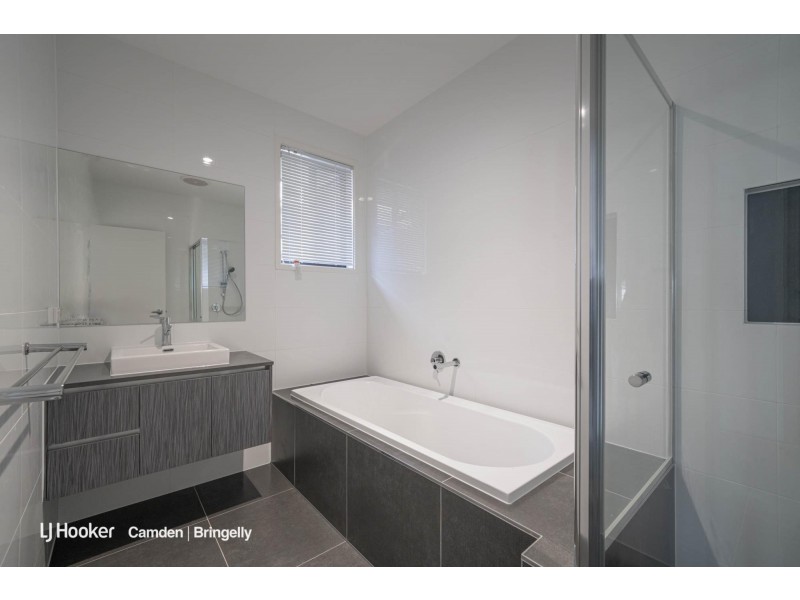 35 Cain Avenue, Gregory Hills NSW 2557