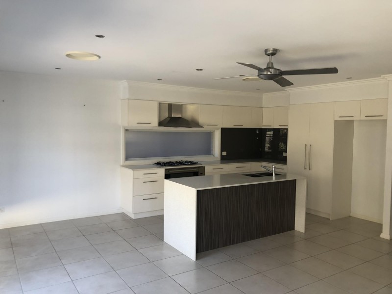 4A Parkway, Camden Park NSW 2570
