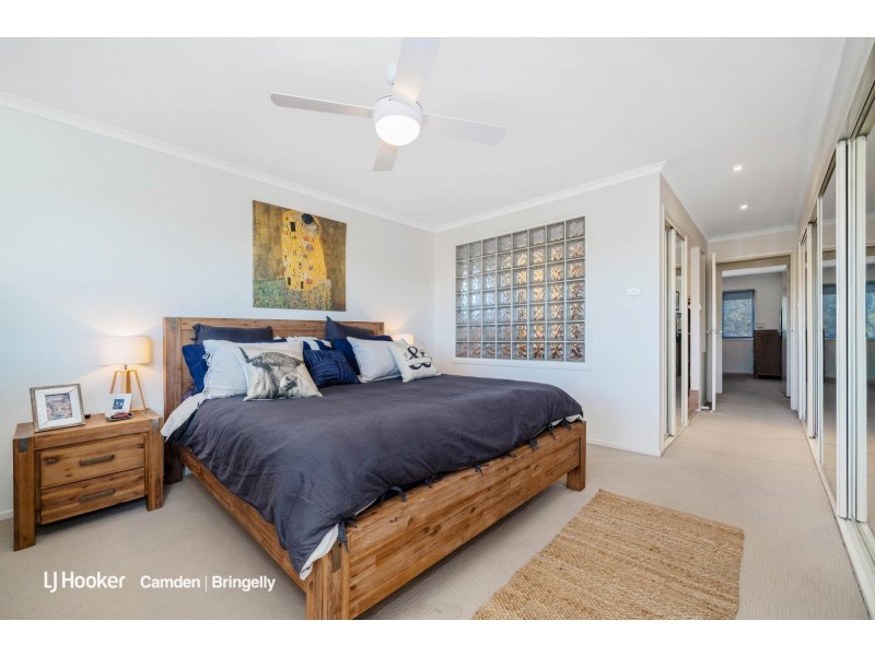 30 Wattle Grove Drive, Wattle Grove NSW 2173