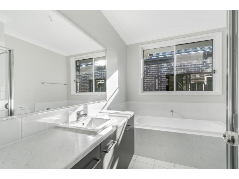 117 Audley Circuit, Gregory Hills NSW 2557